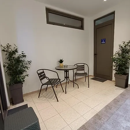Giorgio Patrasso - Micro Apartment In The Center Of Patras Exterior photo